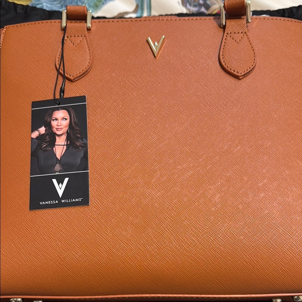 Vanessa Williams Lush Large Tan Tote Bag - Picture 2 of 6